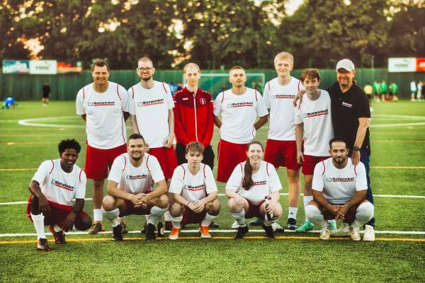 Mit einem elfköpfigen Team haben wir am Kunststoffcup 2024 teilgenommen.